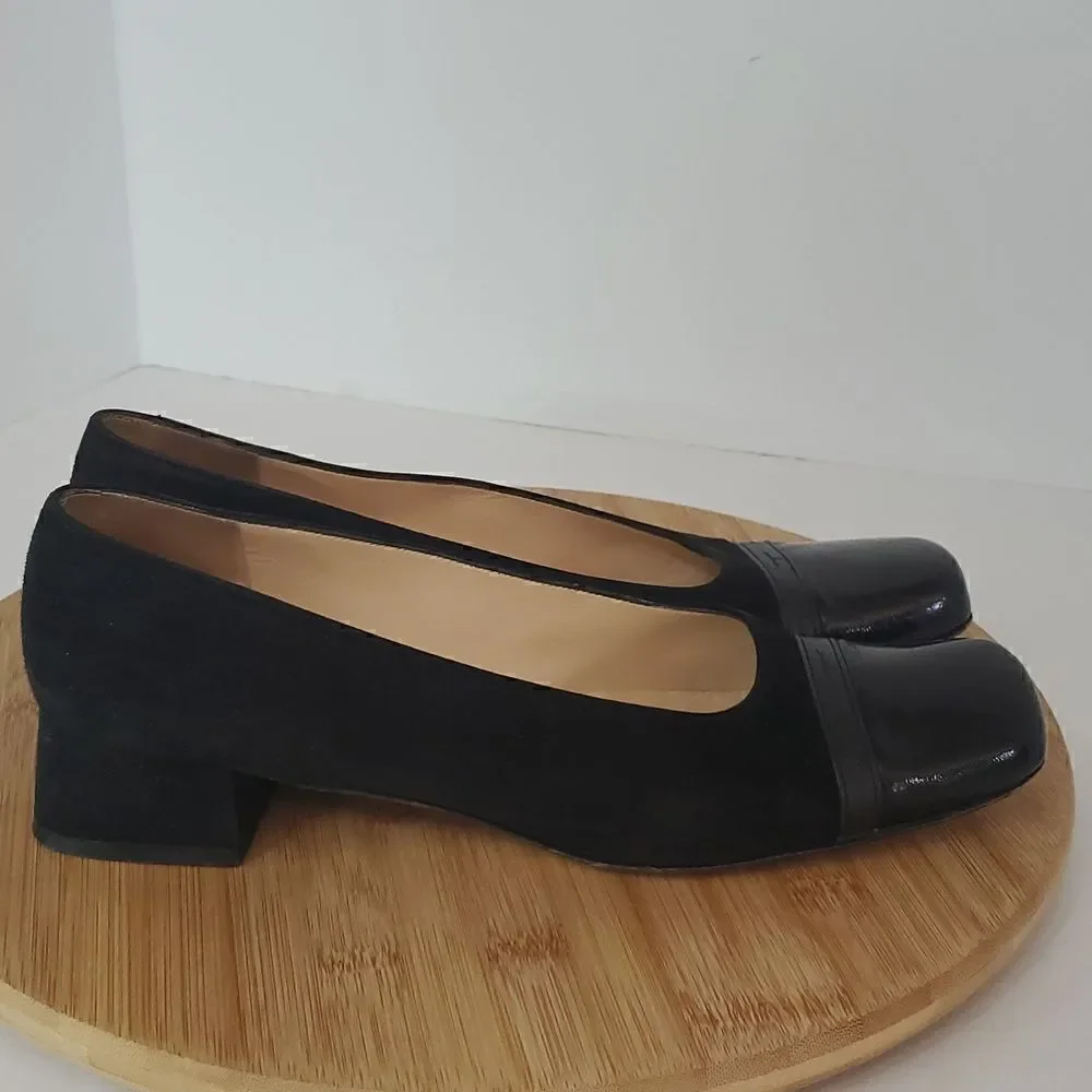 Salvatore Ferragamo Sonia Black Cap Toe Block Heel Pump Size 9